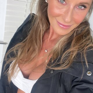 JanieSexyToes