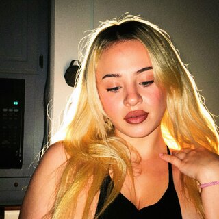 DOLLGIRL